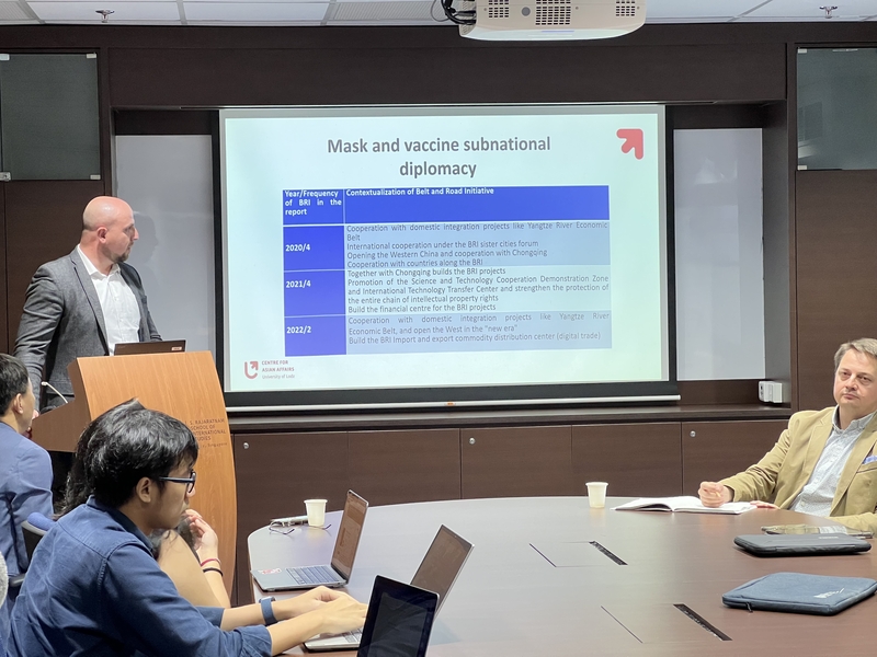 Analityk ośrodka podczas seminarium w RSIS w Singapurze/Center analyst during a seminar at the RSIS in Singapore