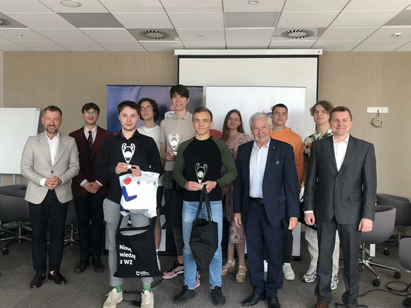 uczestnicy Gali Finałowej konkursu StratoInvestChallenge uczestnicy Gali Finałowej konkursu StratoInvestChallenge