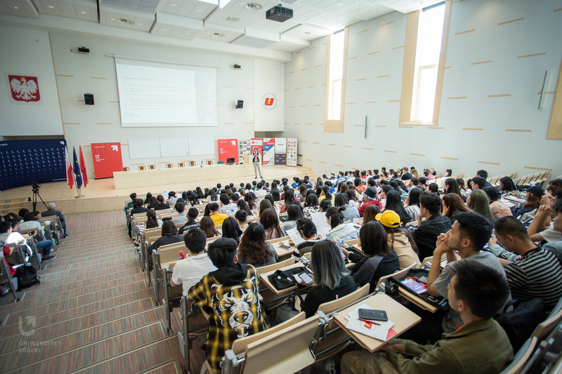 Studenci z Chin podczas szkoły letniej/Students from China during the summer school