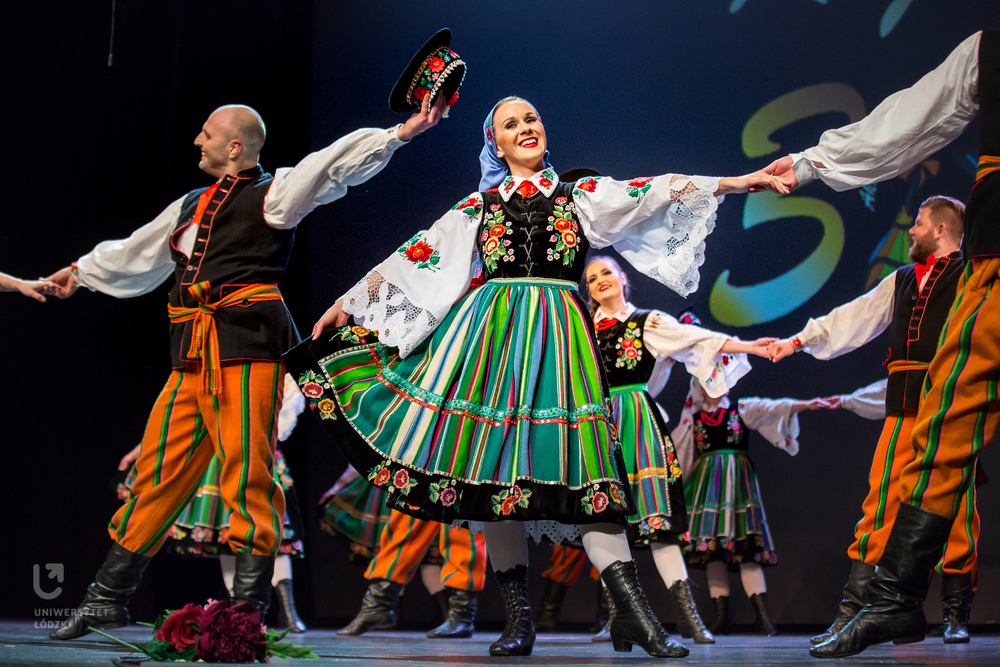 Dancers from the Academic Song and Dance Ensemble "Kujon" in folk costumes during the performance