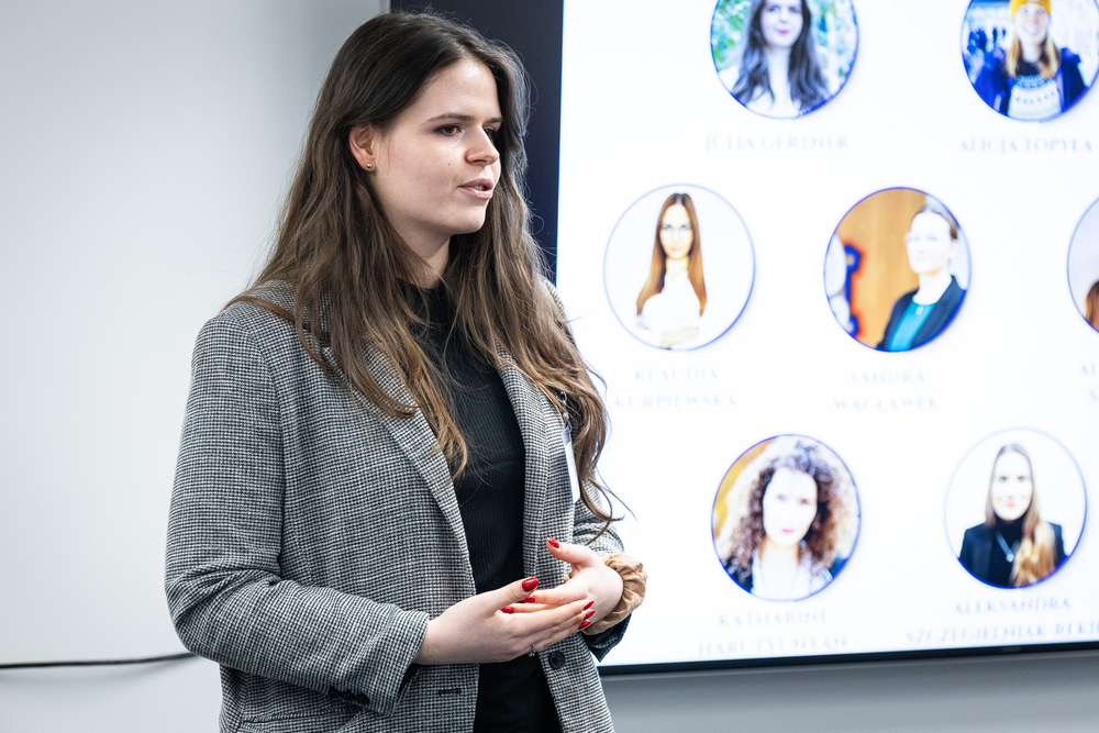 A photo of Julia Gertner, a student of the Faculty of Philosophy and History, University of Lodz 